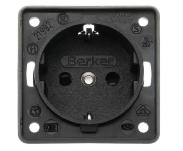 83225 berker.jpg